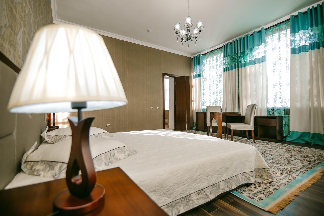 Hotel Inju Taraz Ngoại thất bức ảnh